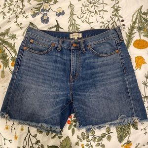 Madewell Jeans shorts Relaxed Mid length. 28 reg